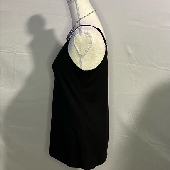 Tops/T-Shirts/Tanks👚 - 2 for $15 or 3 for $20 (Mix & Match) - Picture 4 of 7